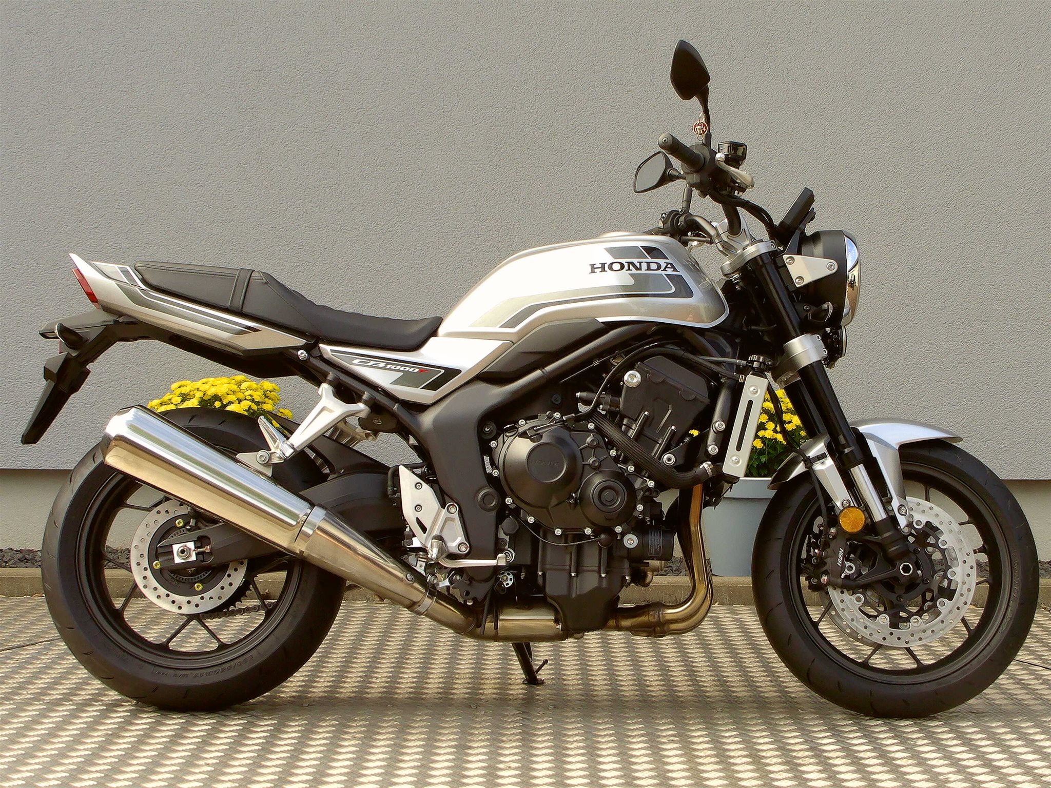 Honda CB1000F