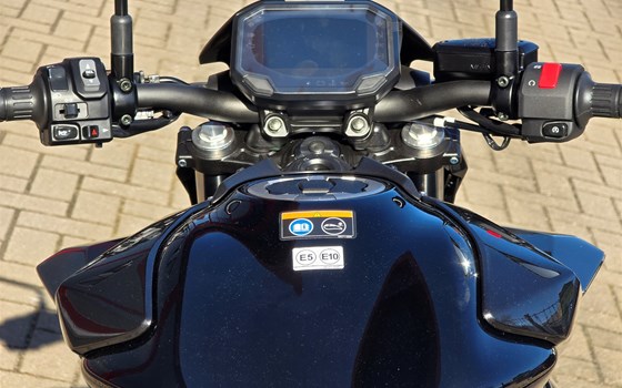 Gebrauchtmotorrad Kawasaki Z650 S - Bild 12
