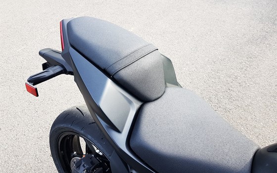 Gebrauchtmotorrad Kawasaki Z650 S - Bild 8