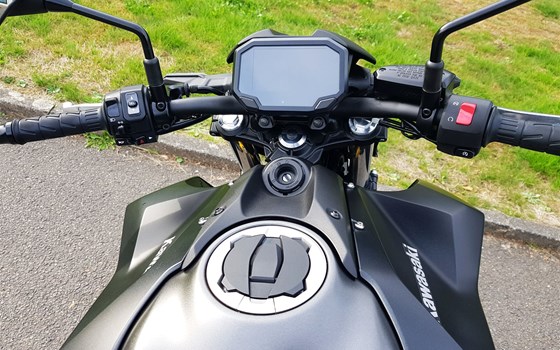 Gebrauchtmotorrad Kawasaki Z650 S - Bild 3