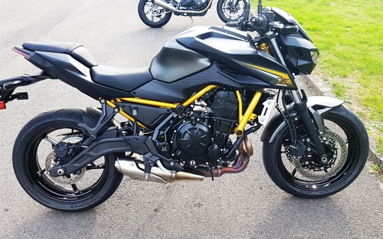 Gebrauchtmotorrad Kawasaki Z650 S - Bild 5