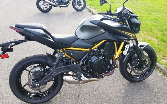 Gebrauchtmotorrad Kawasaki Z650 S - Bild 10