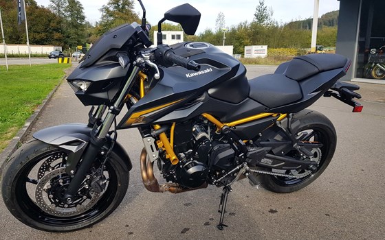 Gebrauchtmotorrad Kawasaki Z650 S - Bild 6