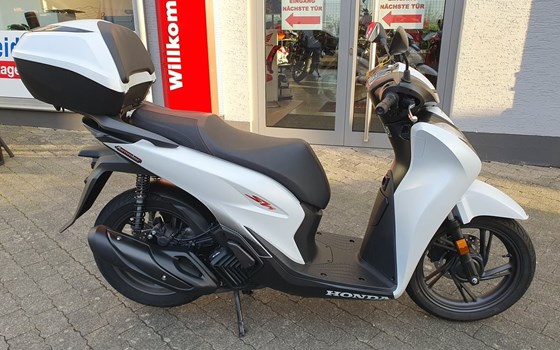 Gebrauchtmotorrad Honda SH125i - Bild 2