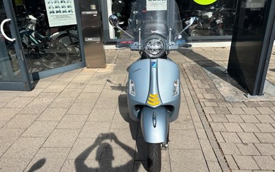 Vespa GTS 300 Super Tech
