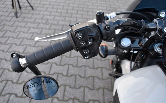 Gebrauchtmotorrad Indian Sport Scout - Bild 9