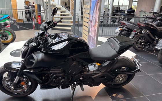 Gebrauchtmotorrad Ducati Diavel V4 - Bild 5