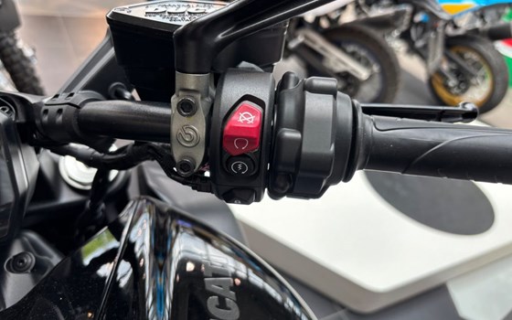 Gebrauchtmotorrad Ducati Diavel V4 - Bild 8