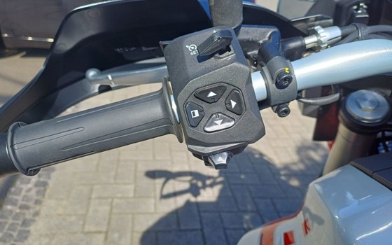 Neufahrzeug Moto Guzzi V85 TT - Bild 11