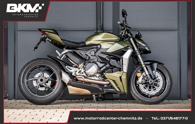 Ducati Streetfighter V2