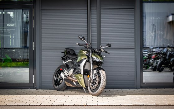 Gebrauchtmotorrad Ducati Streetfighter V2 - Bild 6