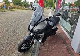 Gebrauchte Aprilia SR GT 400