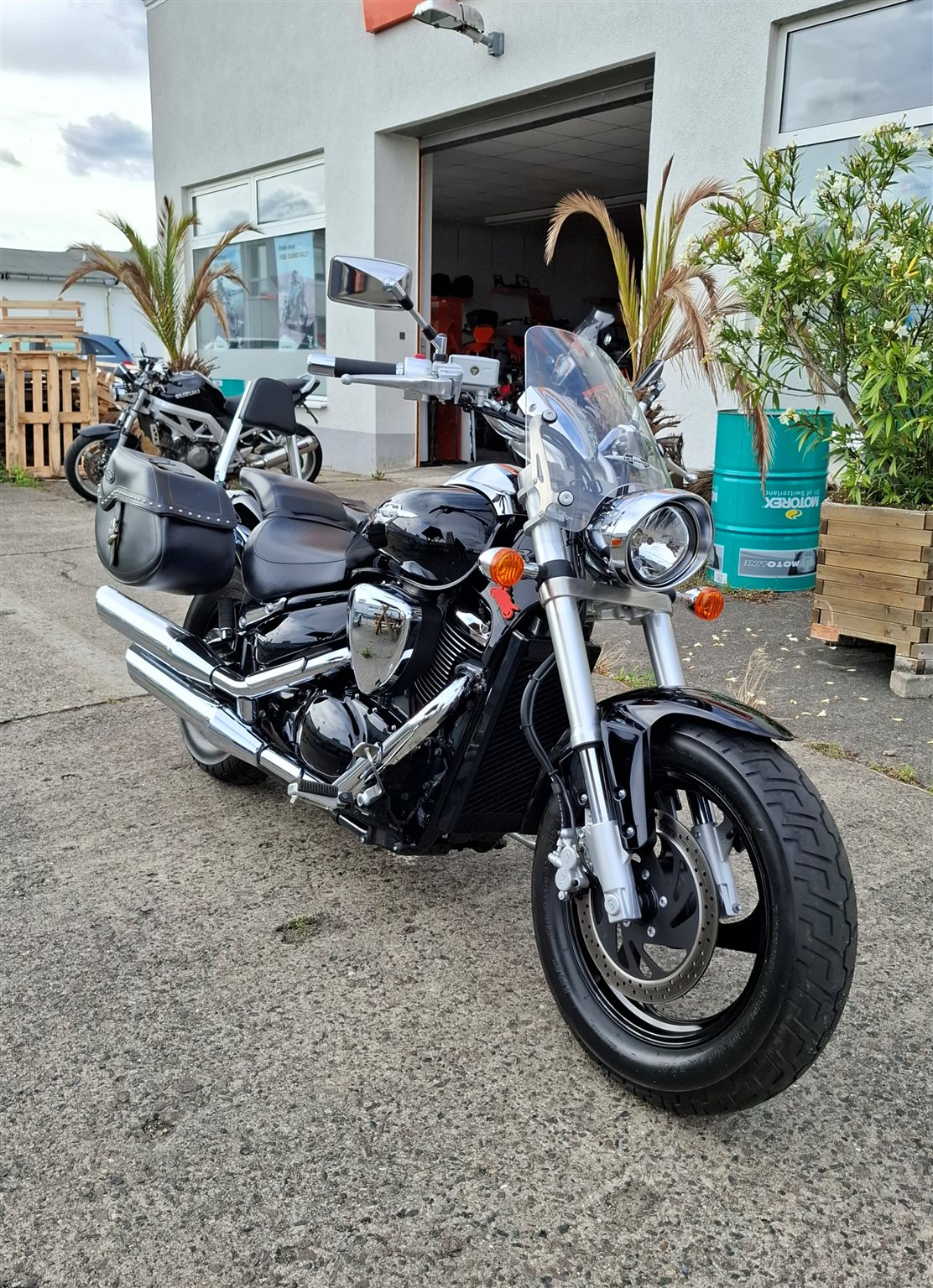 Suzuki Intruder M800
