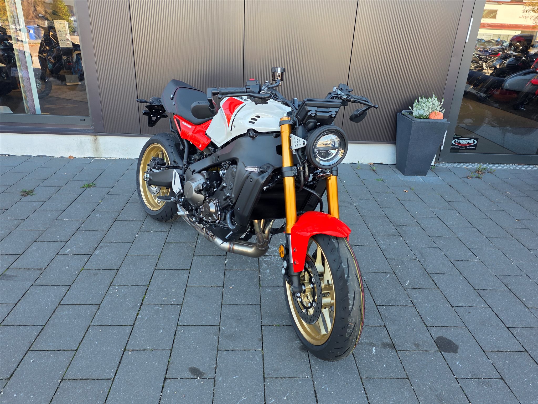 Yamaha XSR900
