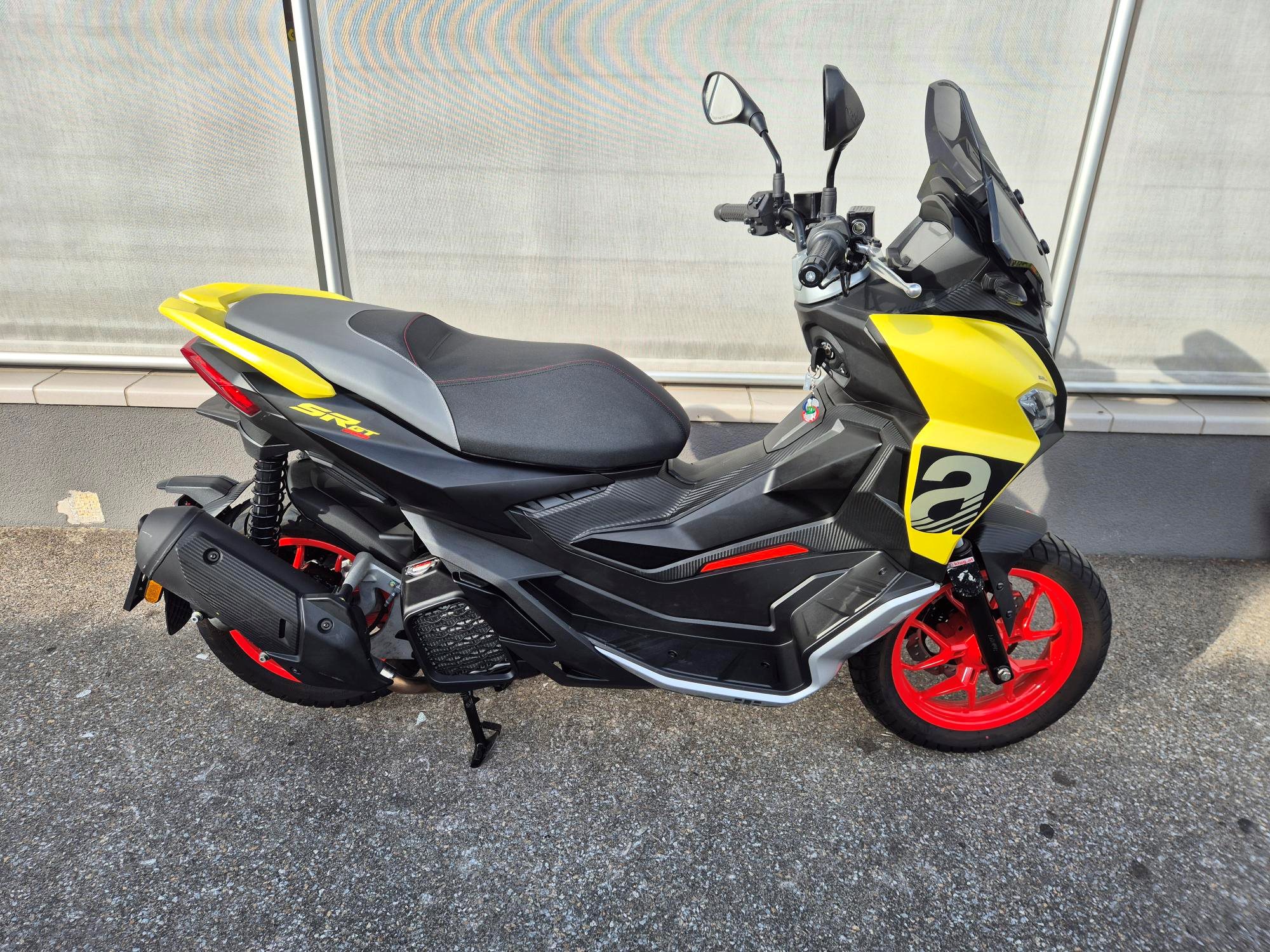Aprilia SR GT Sport 200