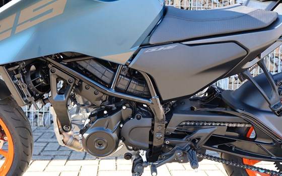 Gebrauchtmotorrad KTM 125 Duke - Bild 3