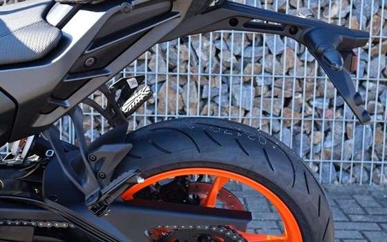Gebrauchtmotorrad KTM 125 Duke - Bild 4