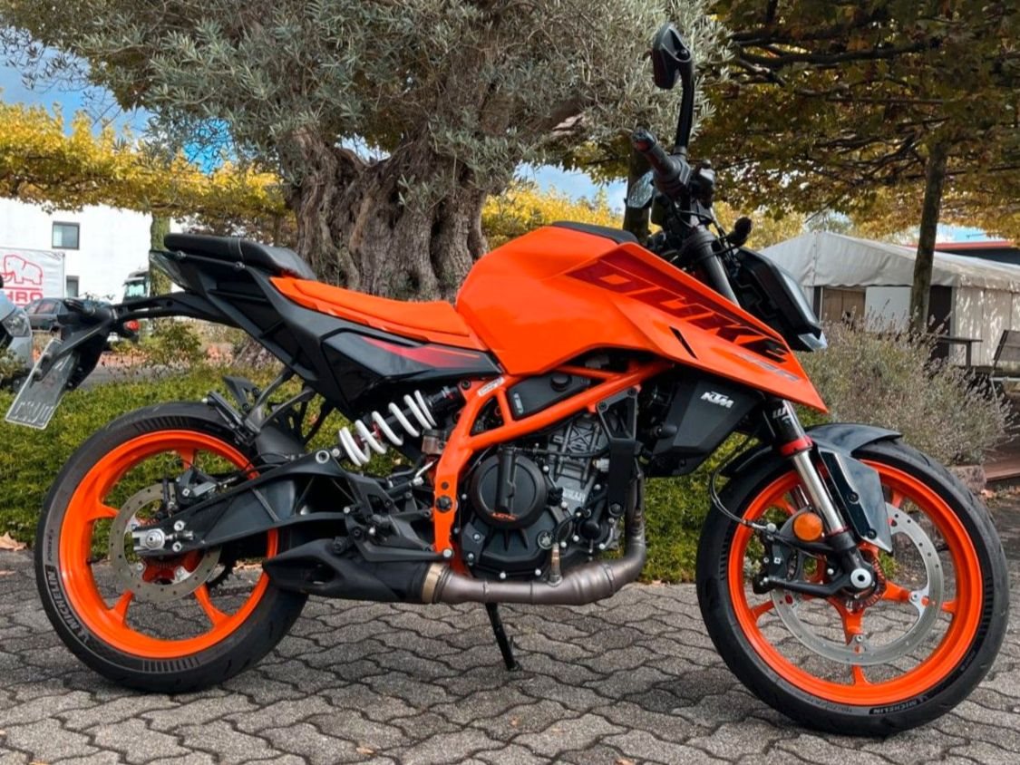 KTM 390 Duke