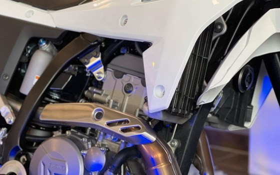 Gebrauchtmotorrad Suzuki DR-Z4SM - Bild 6