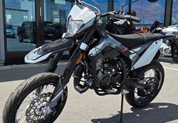 Neumotorrad Peugeot XP6 Supermotard R