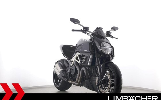 Gebrauchtmotorrad Ducati Diavel AMG - Bild 2