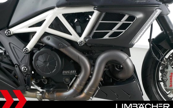 Gebrauchtmotorrad Ducati Diavel AMG - Bild 22