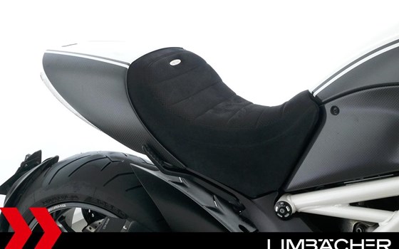 Gebrauchtmotorrad Ducati Diavel AMG - Bild 23