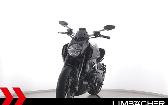 Gebrauchtmotorrad Ducati Diavel AMG - Bild 3