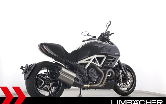 Gebrauchtmotorrad Ducati Diavel AMG - Bild 9