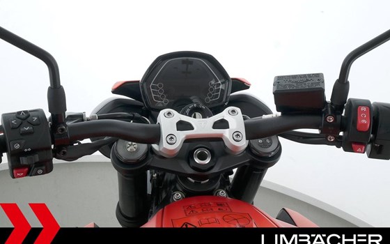 Gebrauchtmotorrad Triumph Street Triple 765 R A2 - Bild 22