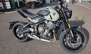 Triumph Trident 660