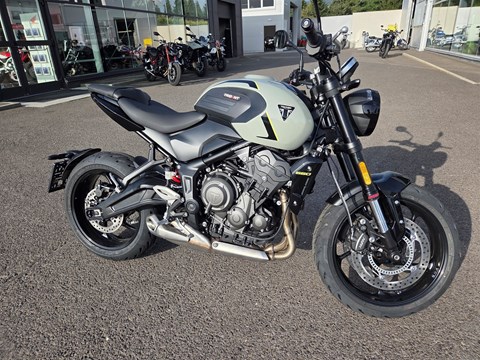 Triumph Trident 660