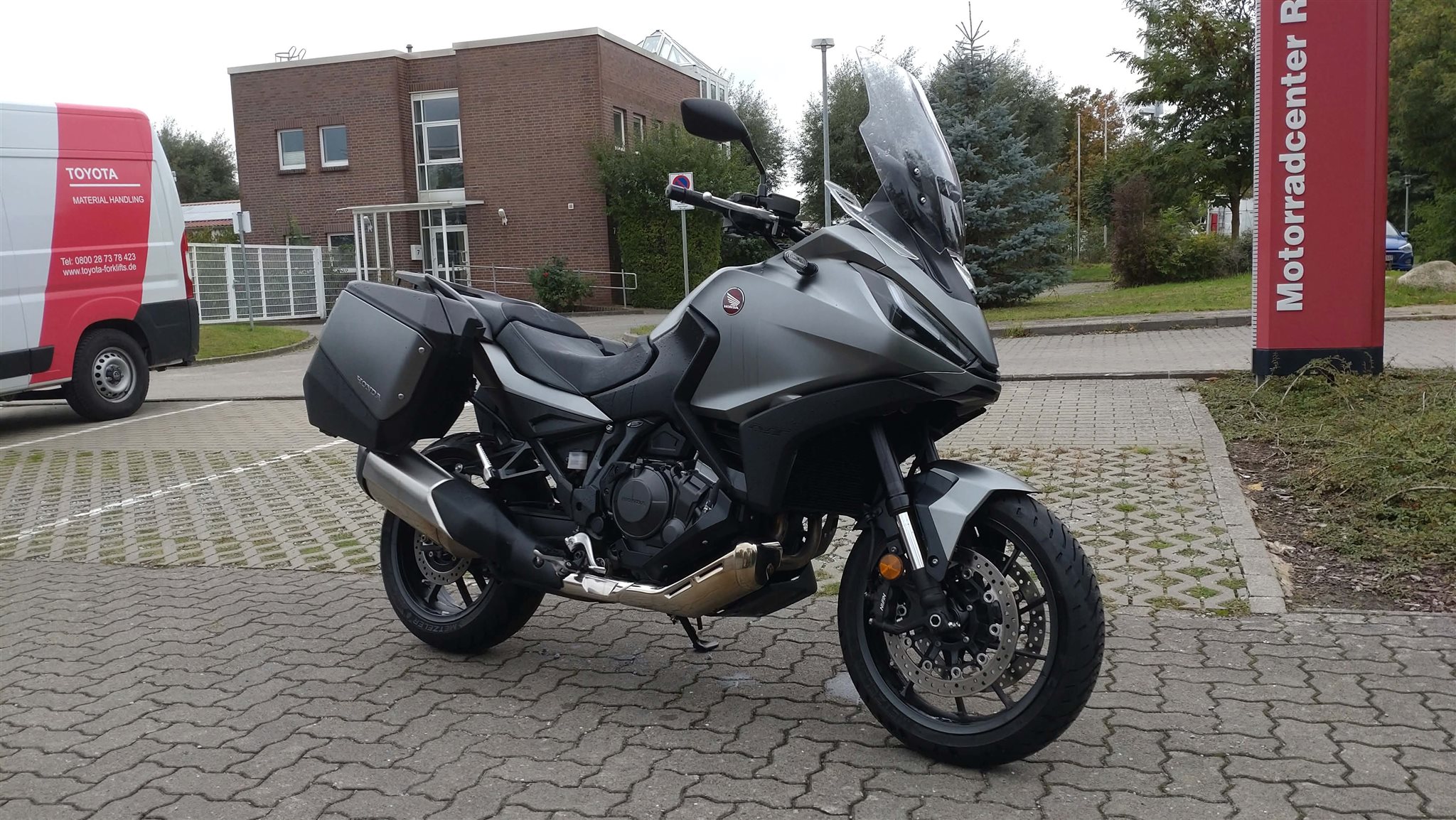 Honda NT1100