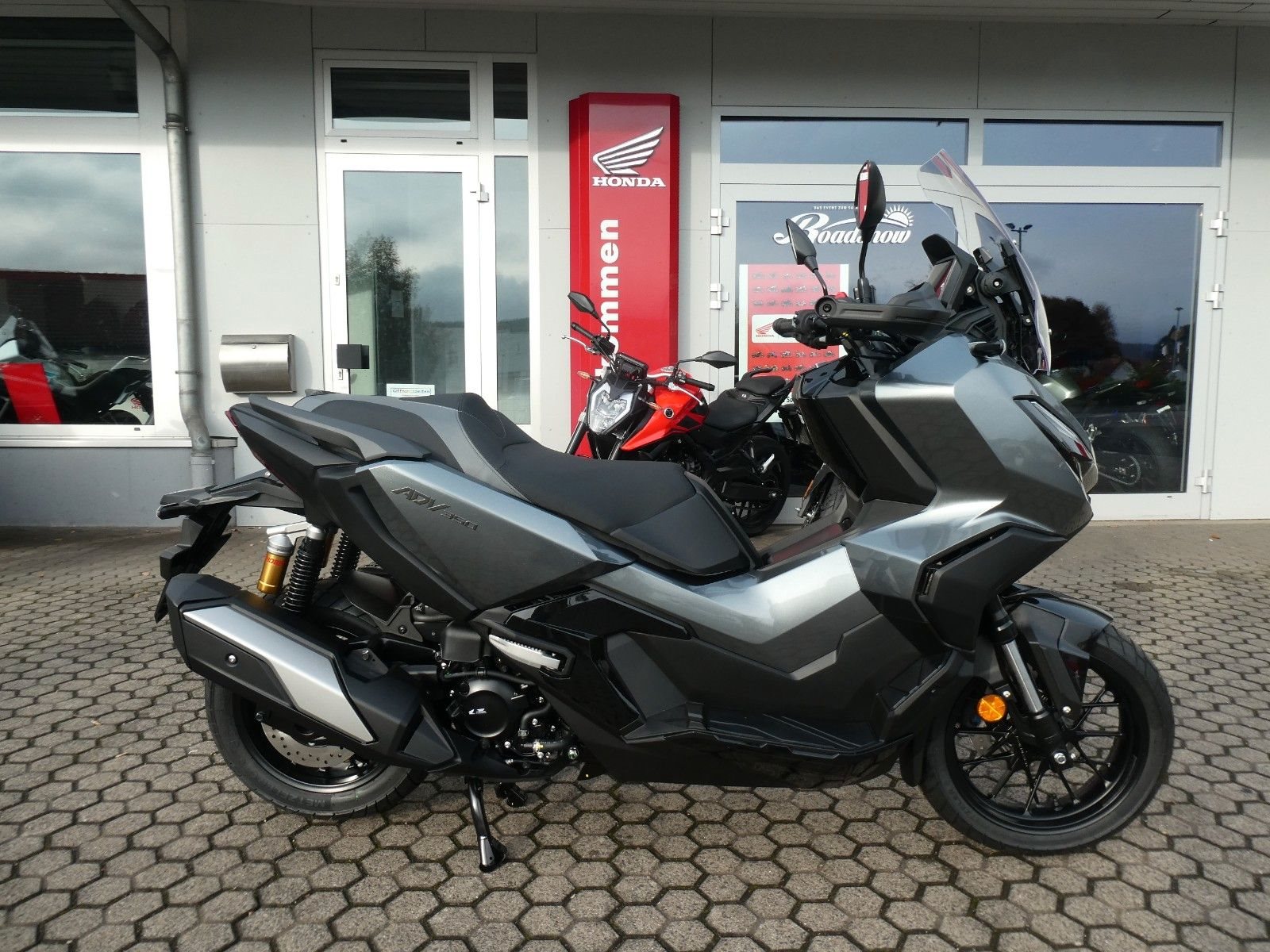 Honda ADV350