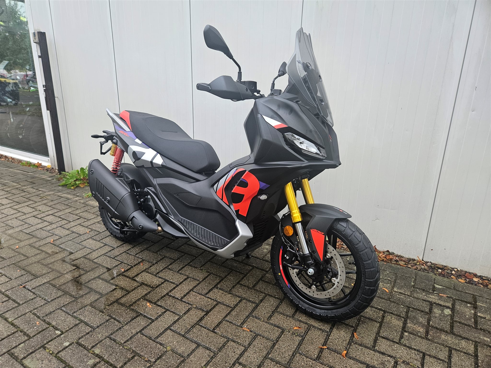 Aprilia SR GT 400<br />sofort lieferbar!