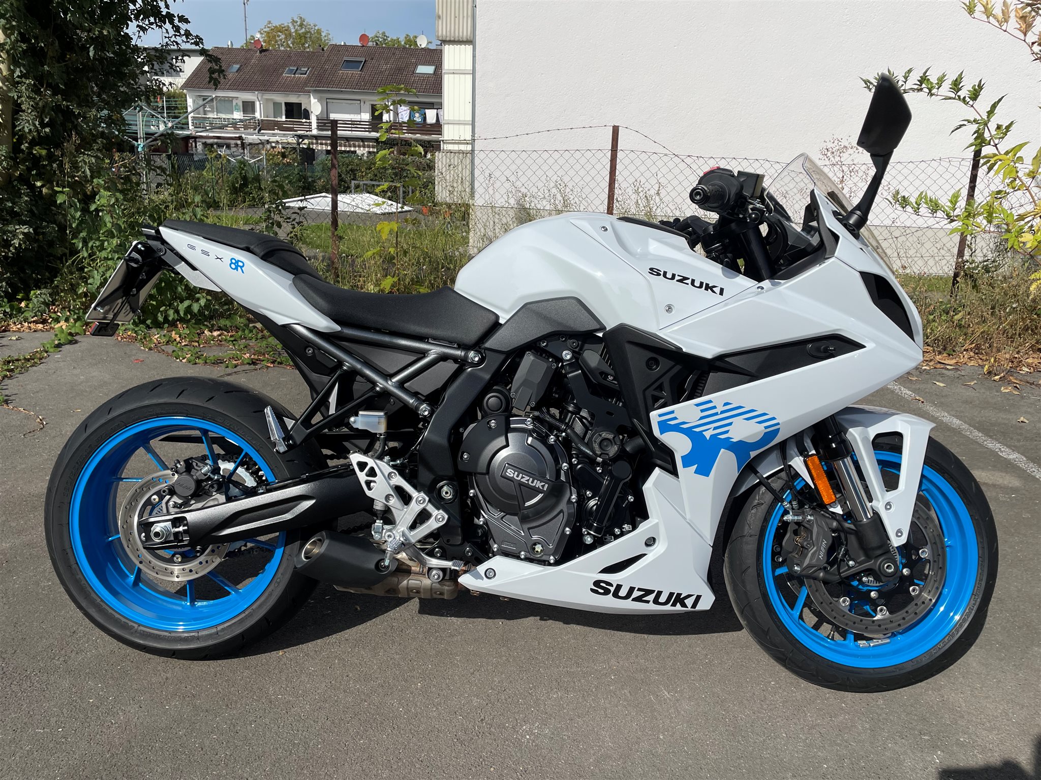 Suzuki GSX-8R