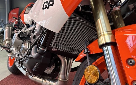 Gebrauchtmotorrad Yamaha XSR900 GP - Bild 11