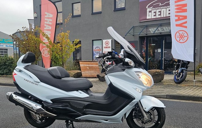 Suzuki Burgman 650