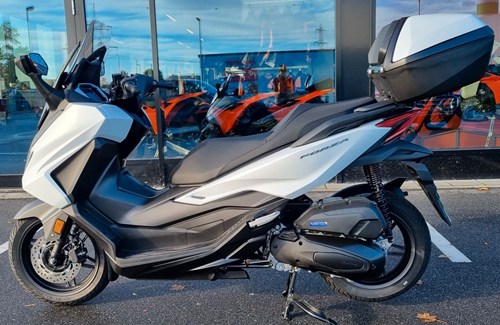 Gebrauchtmotorrad Honda Forza 125