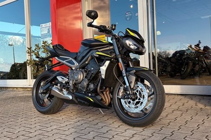 Triumph Street Triple RS
