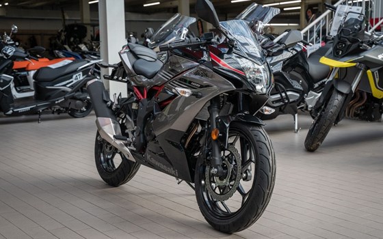 Neufahrzeug Kawasaki Ninja 125 - Bild 3