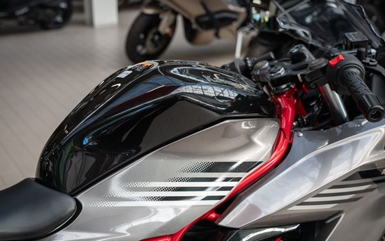 Neufahrzeug Kawasaki Ninja 125 - Bild 8