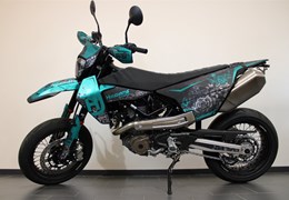 Neumotorrad Husqvarna 701 Supermoto