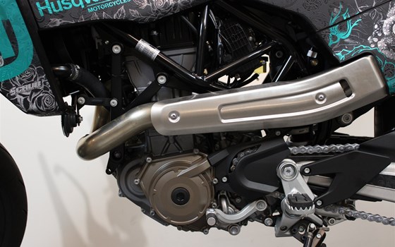 Neufahrzeug Husqvarna 701 Supermoto - Bild 7