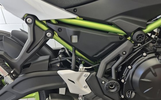 Gebrauchtmotorrad Kawasaki Z650 - Bild 8