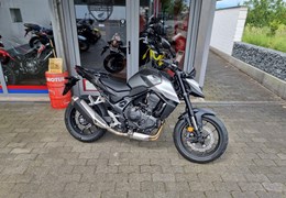 Neumotorrad Honda CB750 Hornet