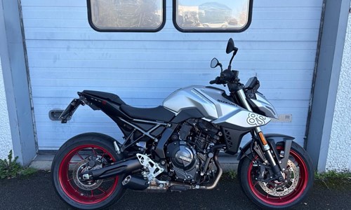 Suzuki GSX-8S