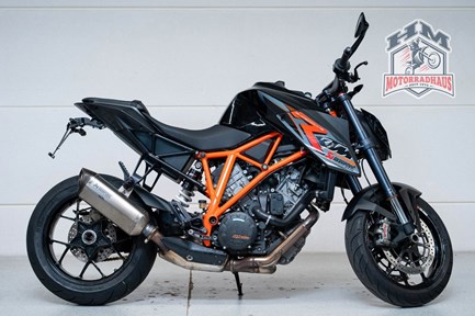KTM 1290 Super Duke R