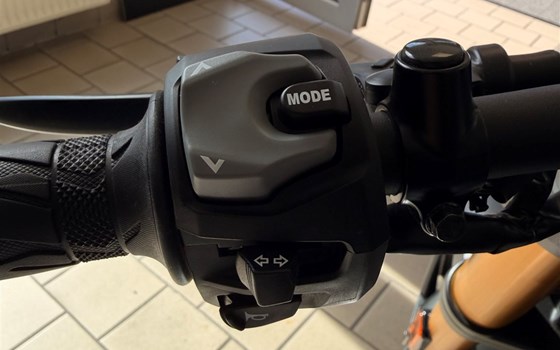 Gebrauchtmotorrad Suzuki GSX-8T - Bild 10