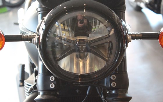 Gebrauchtmotorrad Triumph Bonneville T120 Black - Bild 8